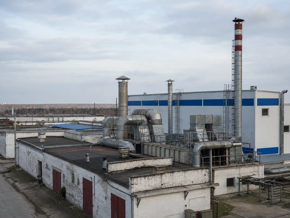 Промышленная площадка со стационарными источниками выбросов в период спокойной погоды